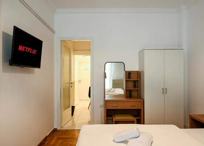 Apartment Center Deluxe