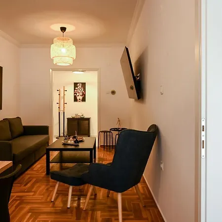 Center Deluxe Apartment